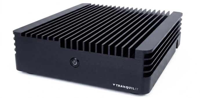 FM-METIS-66 fanless edge AI computer in an IP66-rated finned enclosure